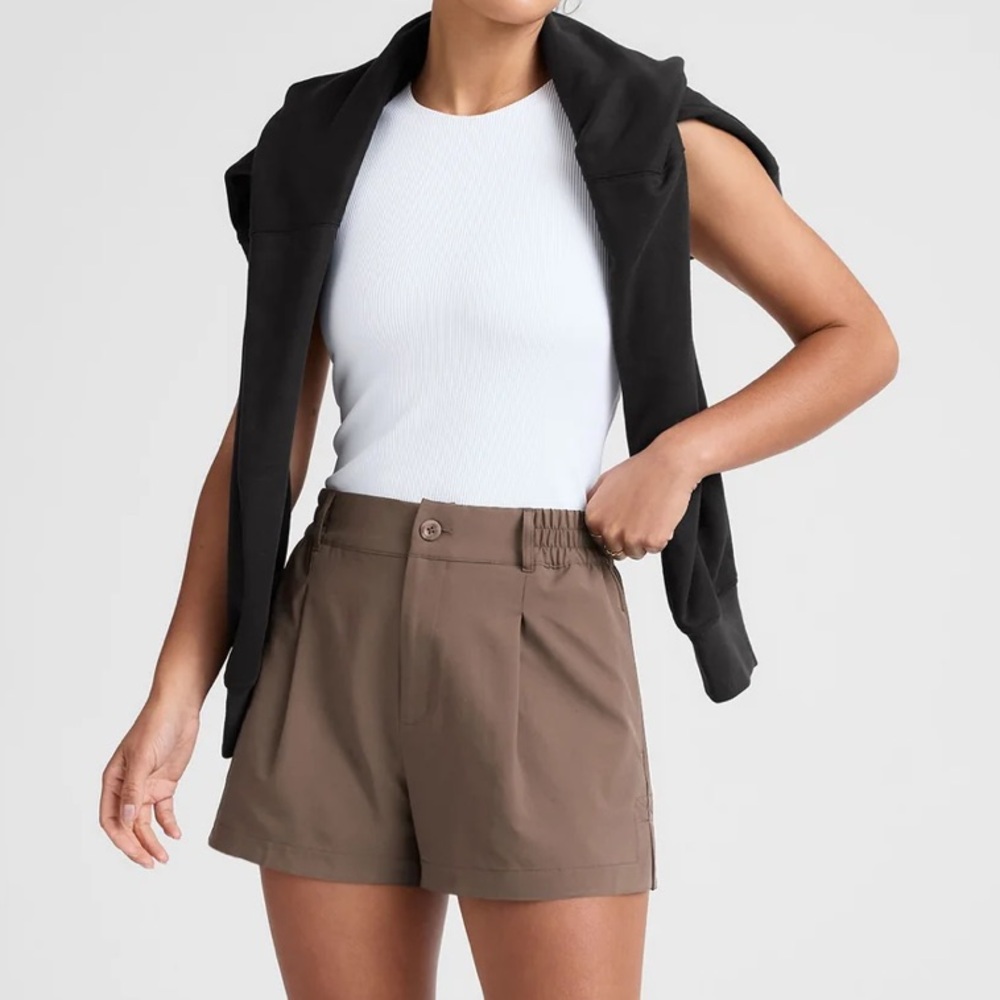 Beyond Yoga Status Shorts